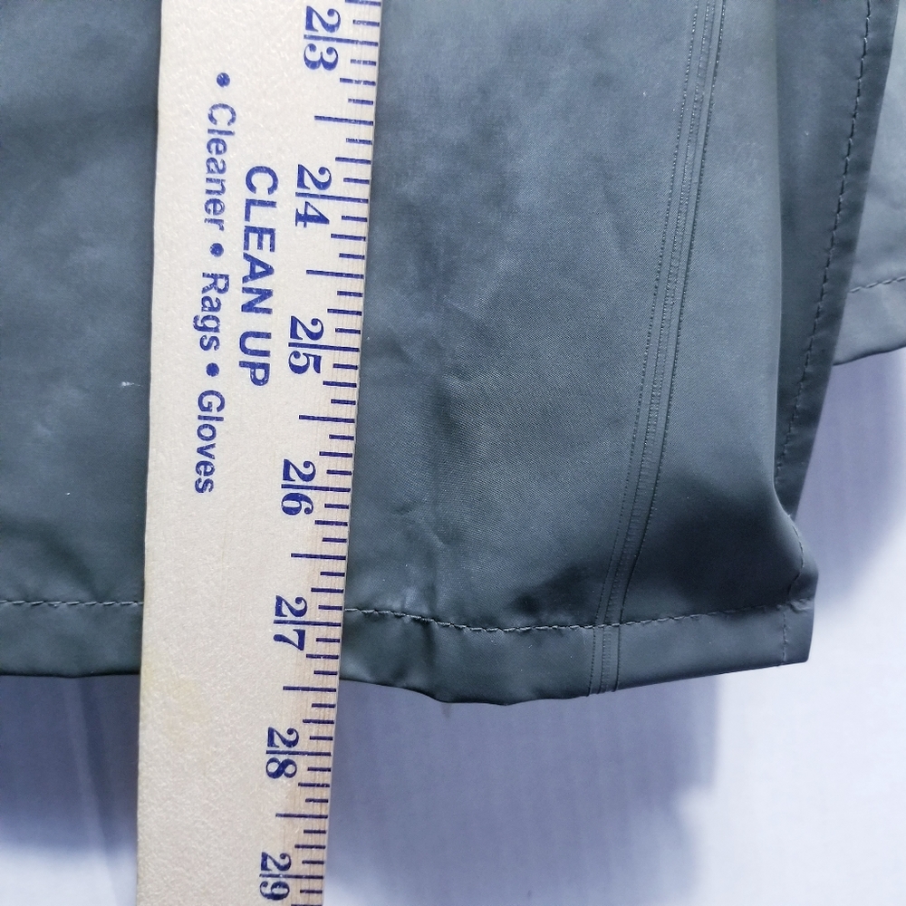 HELLY HANSEN DARK OLIVE GREEN RAINCOAT CHEST SIZE 50.5 INCHES - Picture 5 of 16